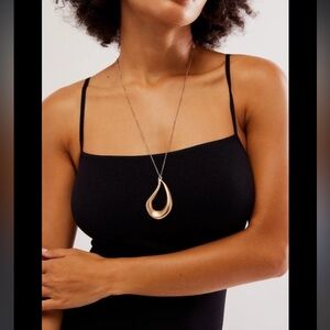 905. Free people Teardrop necklace